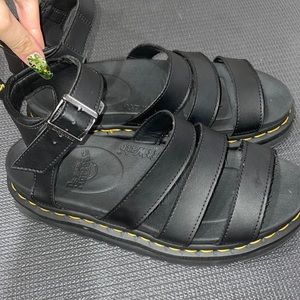 Dr.Martens sandals